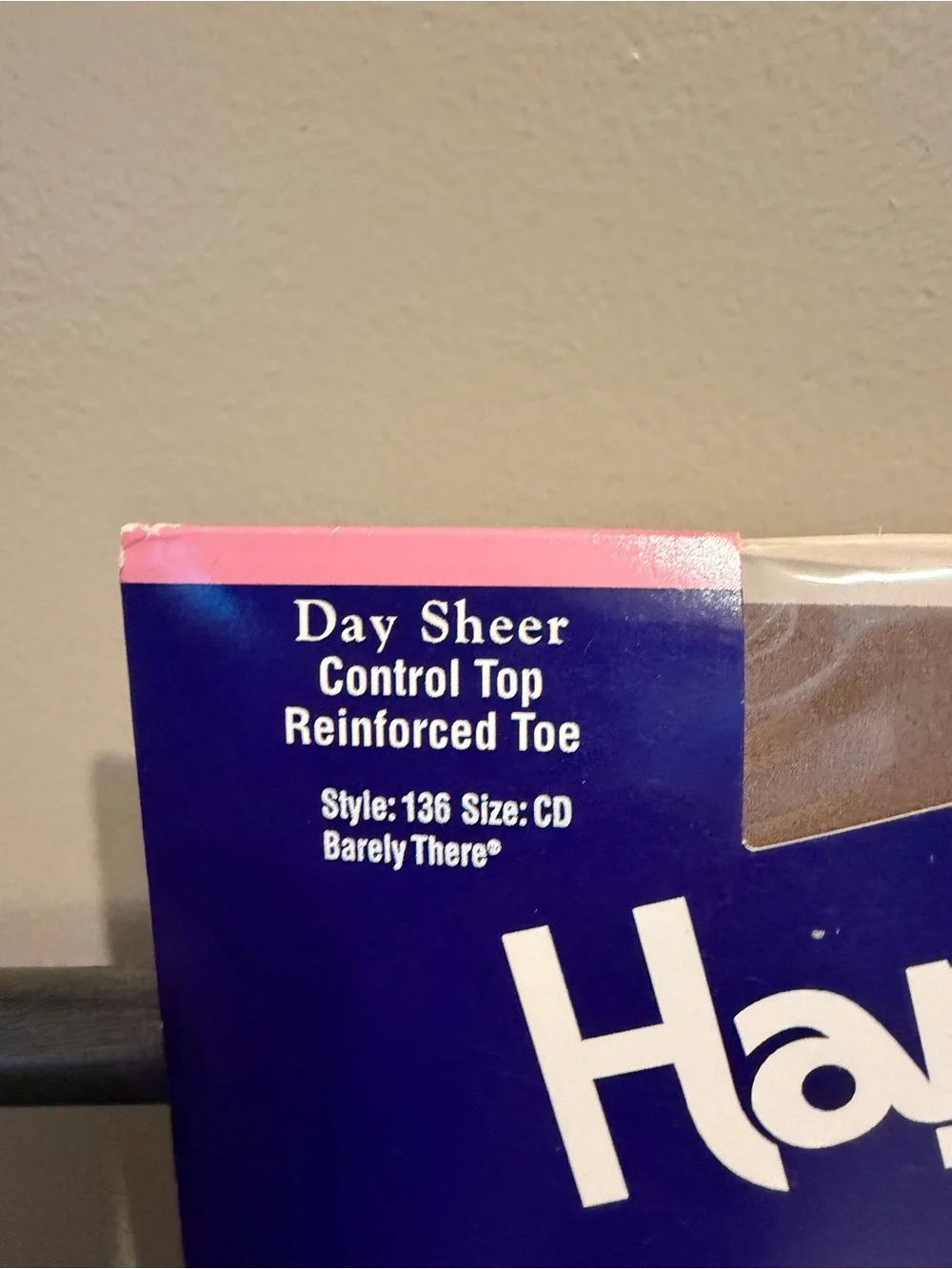 Vintage Hanes Too Day Sheers Pantyhose Size CD Barely There NOS